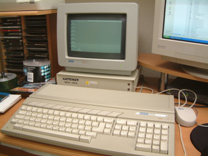 [Photo: Latest acquisition - 520 STE with hard drive]