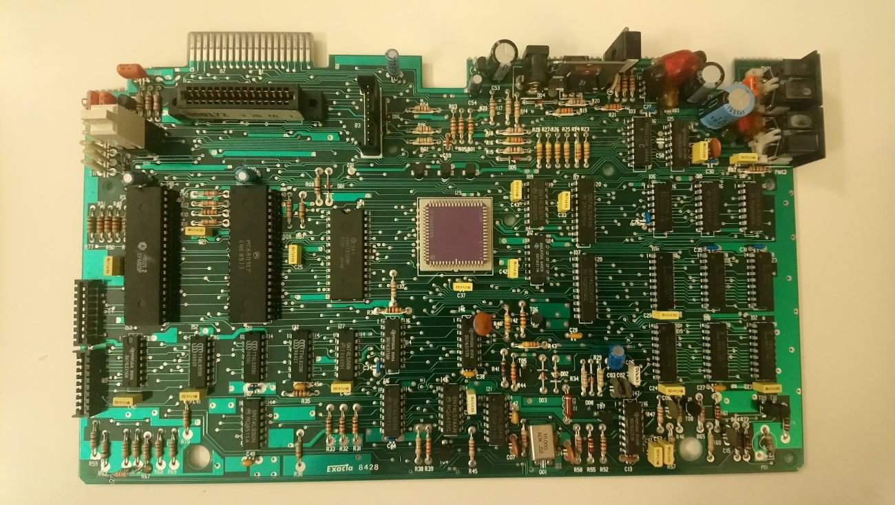 mo5-board-top.jpg