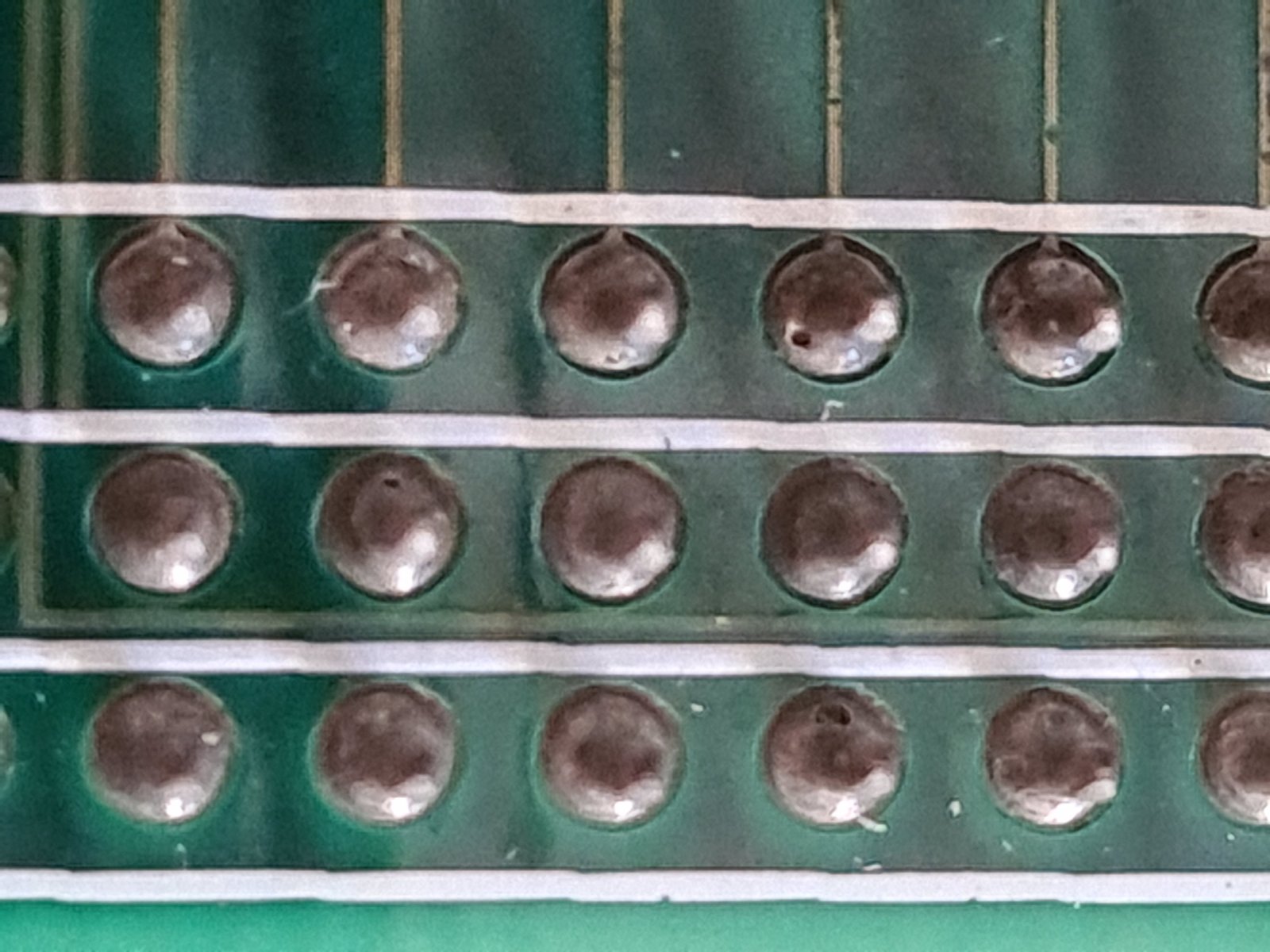Connector topside